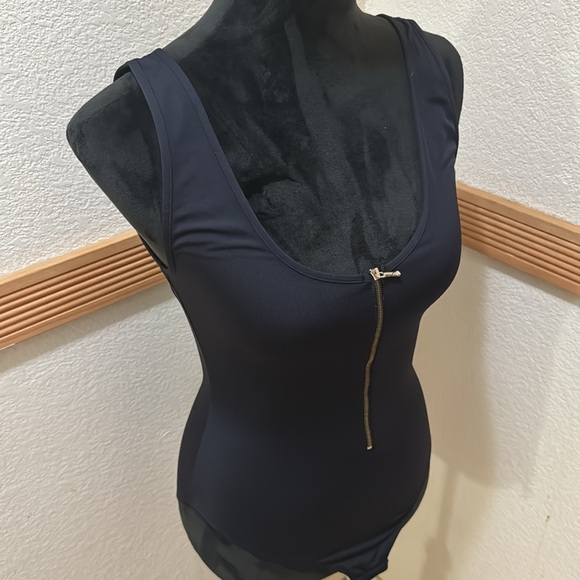 Vince Camuto Black Fitted Sleeveless Bodysuit Size L - Picture 2 of 8